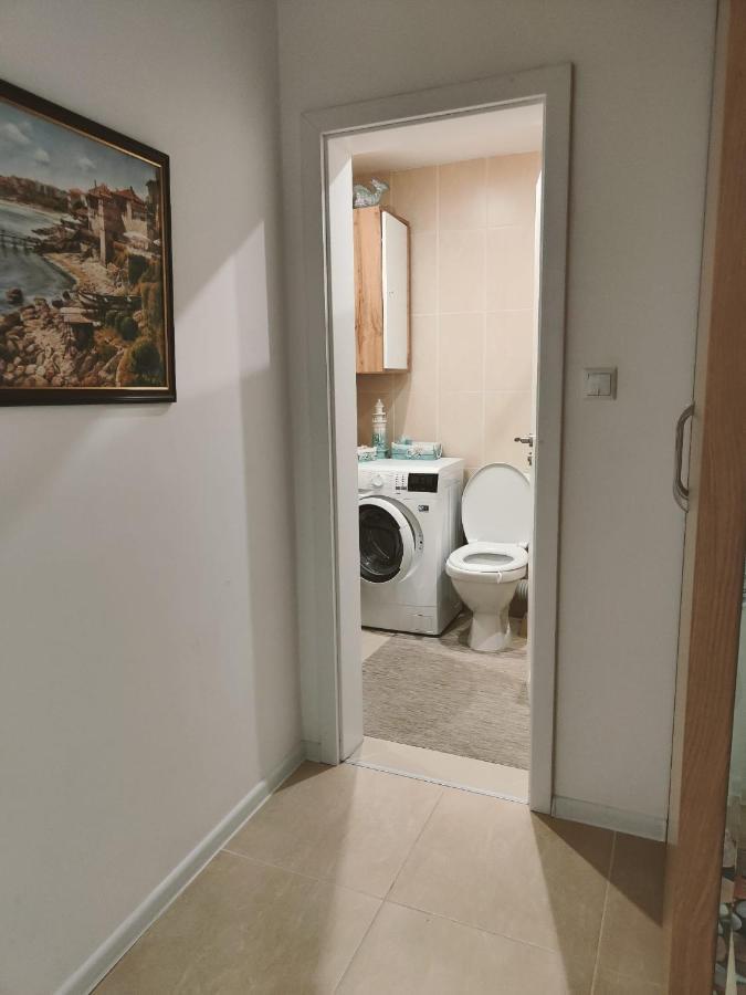 Studio Aivasovskij Park - Meters Away From Beach Pomorie Exterior foto
