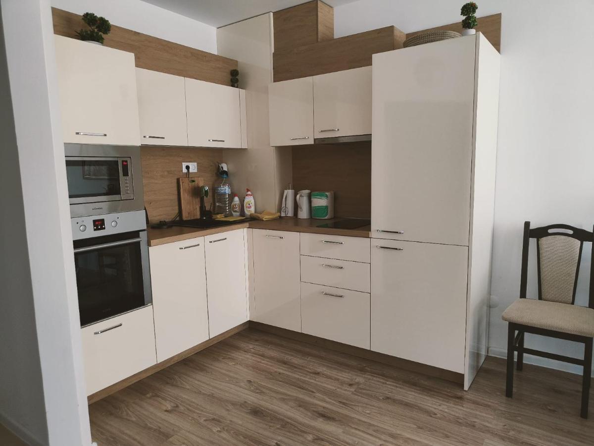 Studio Aivasovskij Park - Meters Away From Beach Pomorie Exterior foto