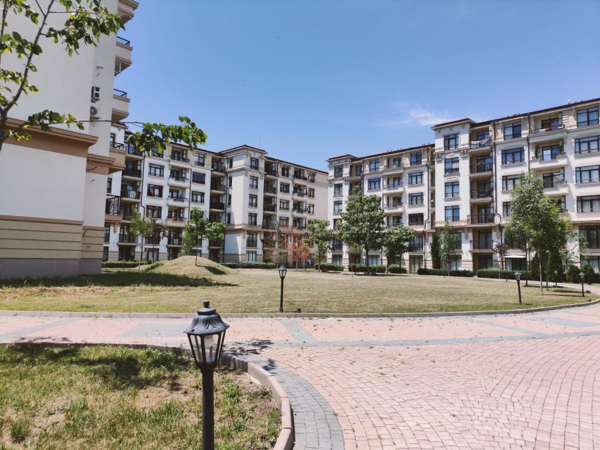 Studio Aivasovskij Park - Meters Away From Beach Pomorie Exterior foto