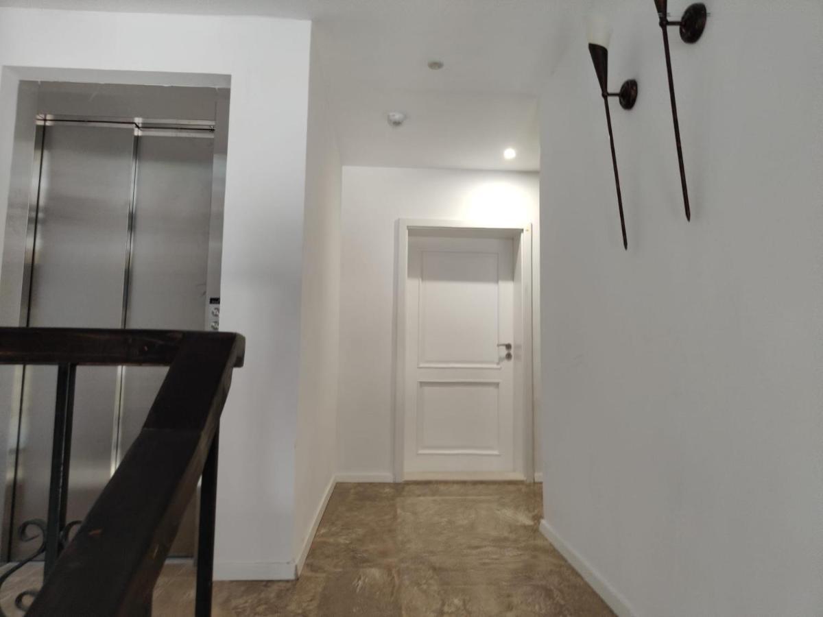 Studio Aivasovskij Park - Meters Away From Beach Pomorie Exterior foto