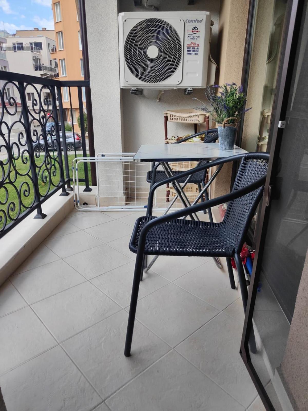 Studio Aivasovskij Park - Meters Away From Beach Pomorie Exterior foto